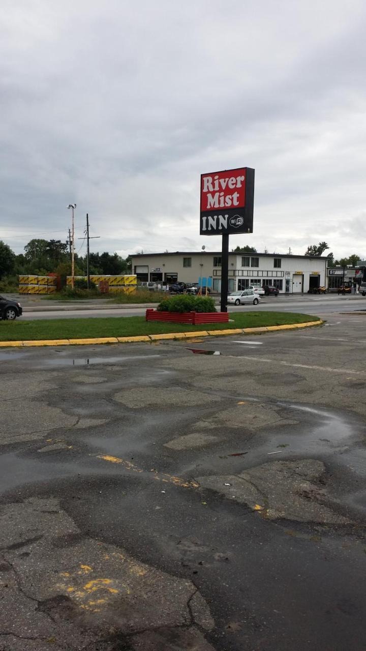 River Mist Inn Sturgeon Falls Exteriör bild