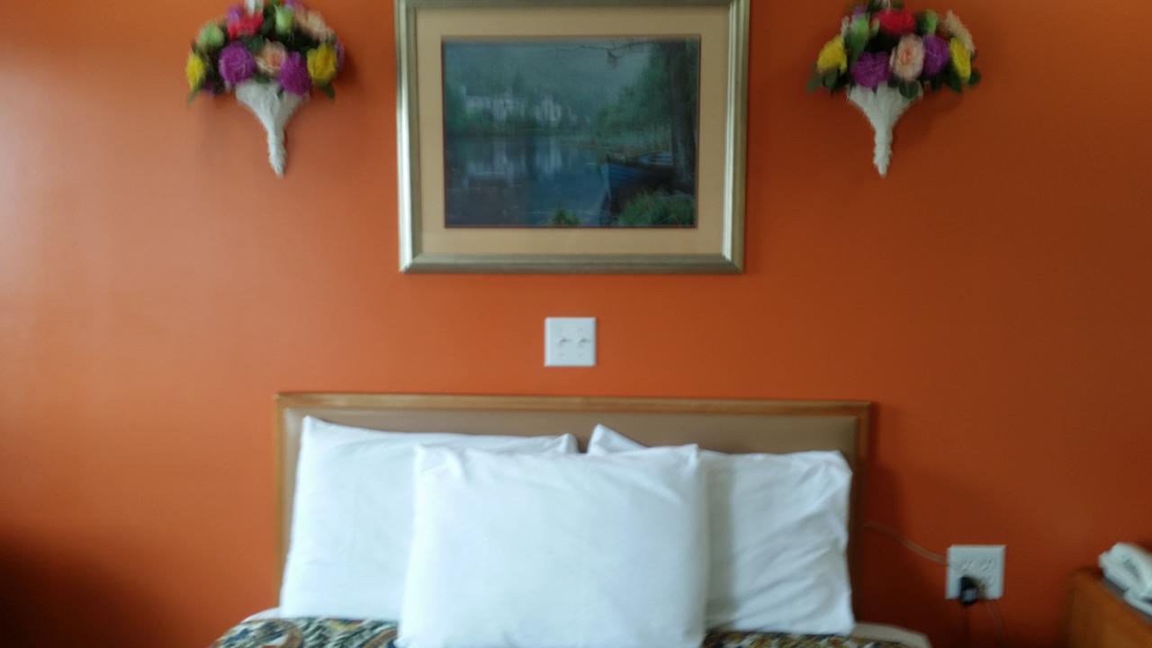 River Mist Inn Sturgeon Falls Exteriör bild